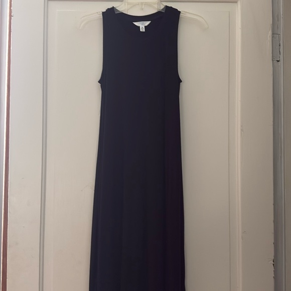 Time and Tru Dresses & Skirts - Time & Tru Black Cotton Midi Dress